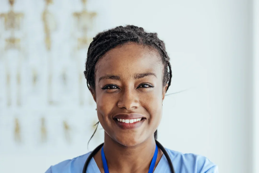 What makes healthcare workers stay in their jobs? Engaging employees to improve retention. aHViPTEyNTczNSZjbWQ9aXRlbWVkaXRvcmltYWdlJmZpbGVuYW1lPWl0ZW1lZGl0b3JpbWFnZV82NDkzNGE0NWFiNzI0LmpwZyZ2ZXJzaW9uPTAwMDAmc2lnPTUwMTc2OGU4OTIwNGMyZmZlNDU2NWJkNDk4ZTU3MjFj