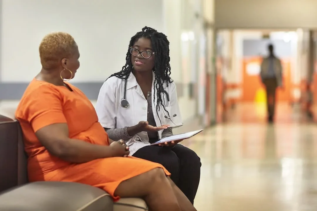 Enhancing patient experience in ASCs with OAS CAHPS ASC OAS CAHPS blog doctor patient talking jd7jo4